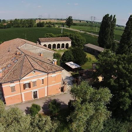 Agriturismo Corte Ponte Dei Tedeschi Guest House Ostiglia Exterior photo