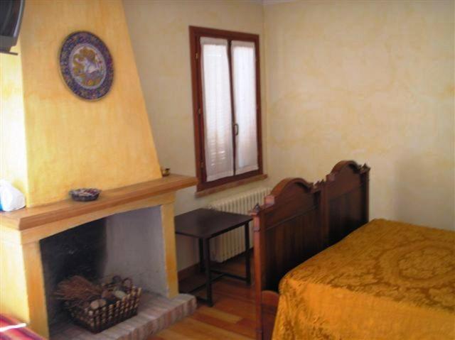 Agriturismo Corte Ponte Dei Tedeschi Guest House Ostiglia Room photo